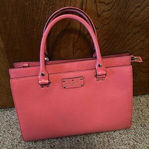 Kate Spade Pink Pocketbook like new
